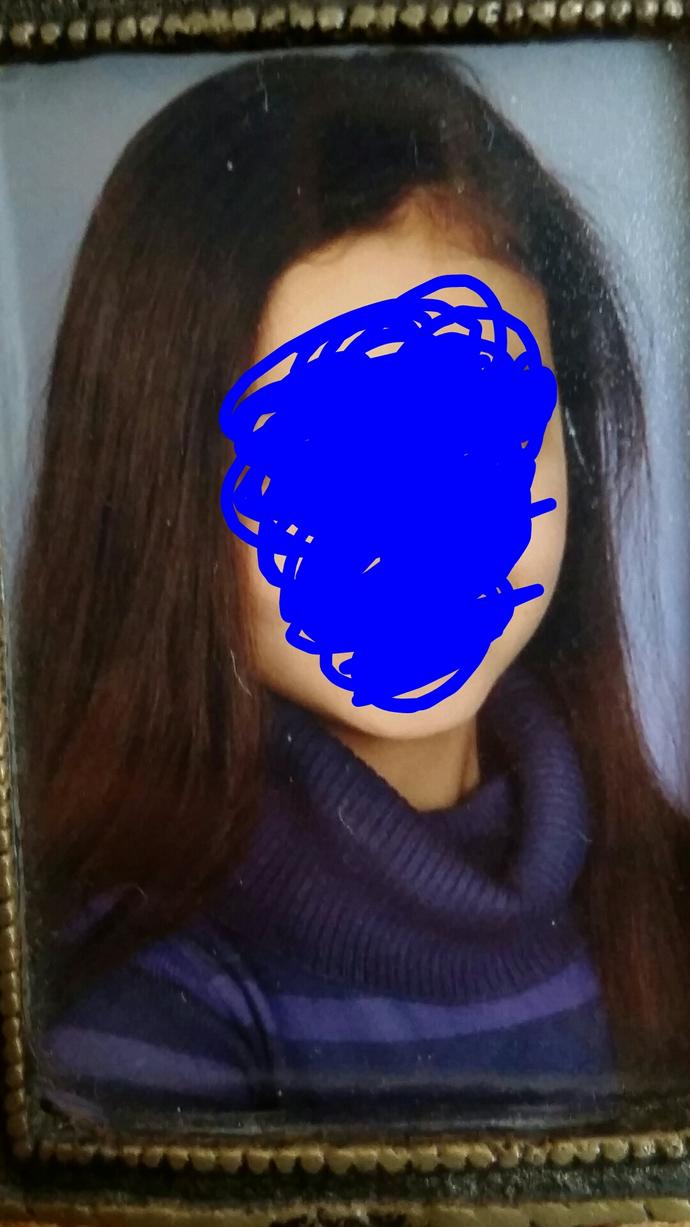 Sizce bu saç ne renk? Koyu kestane mi? Koyu kahve mi? Koyu kumral mı?