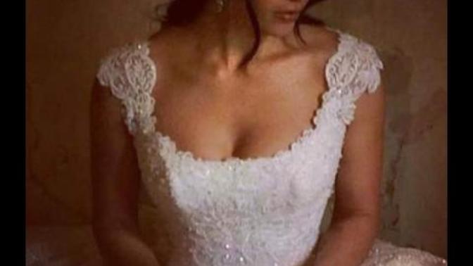 Gelinlik hazir aslinda ama önü ne karar veremedim sizce hangi model daha iyi?