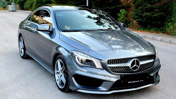 Kızlar, CLA 200 MÜ? A200 MÜ? Hangi araba daha havalı?