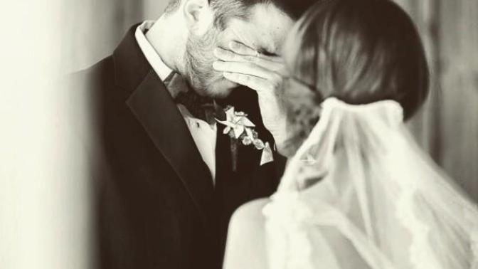 Ben gelin olmak istiyorum 😑 . Gelin  ya da  damat olmak isteyen var mi aranizda 👰👨 ?