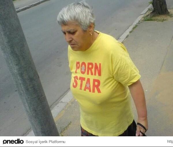 Anlamını bilmediğiniz yazılı t shirt'ler giyer misiniz :D ?