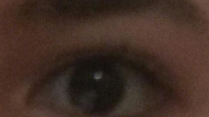Kızlar, göz kapağım dar eyeliner süremiyorum? Bunun bir çözümü var mı?