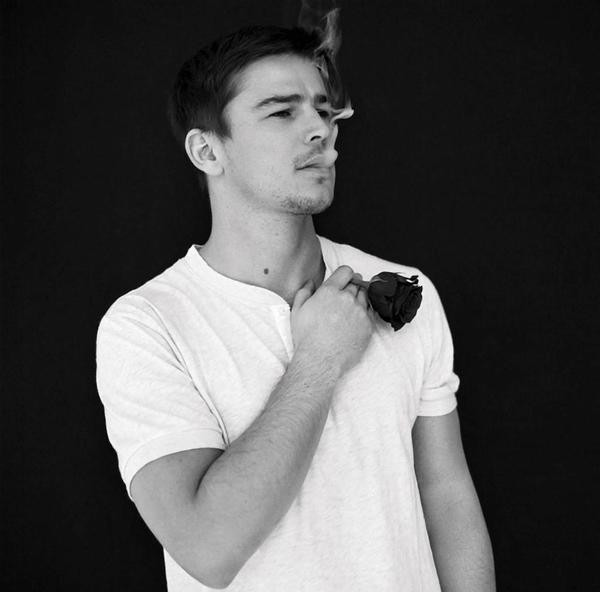 Josh Hartnett çok yakışıklı değil mi yaa?