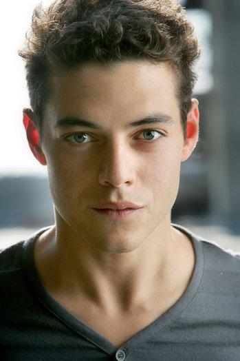 Rami Malek sizce de çok hoş bir adam değil mi yahu ?
