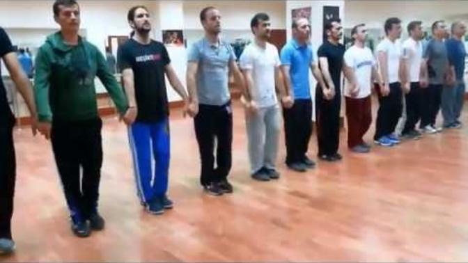 Şenol Şentürk horon kursuna giden varmı?