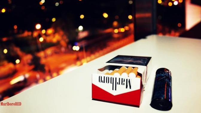 Kırmızı marlboro içen varmı?
