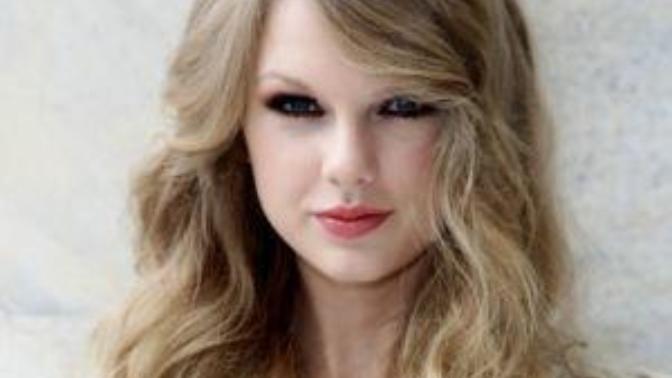 Hangisi daha güzel? Barbara Palvin mi Taylor Swift mi? (anketli)?