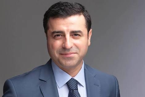 Sizce Selahattin DEMIRTAS cok karizmatik bir lider degil mi ?
