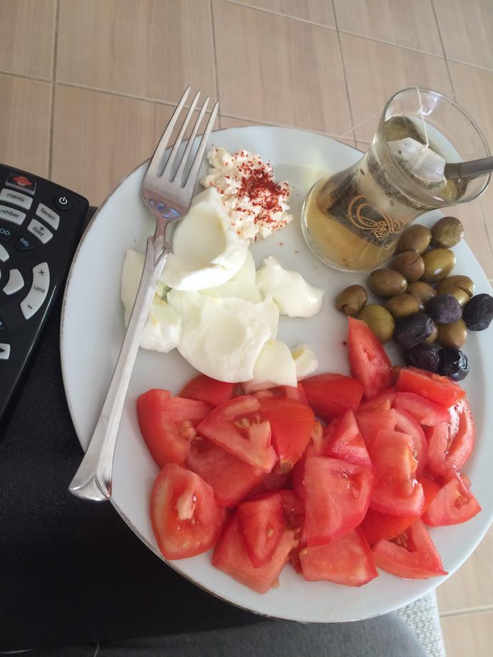 Çok mu yedim öğle ve akşamı yemicem 😕 ?
