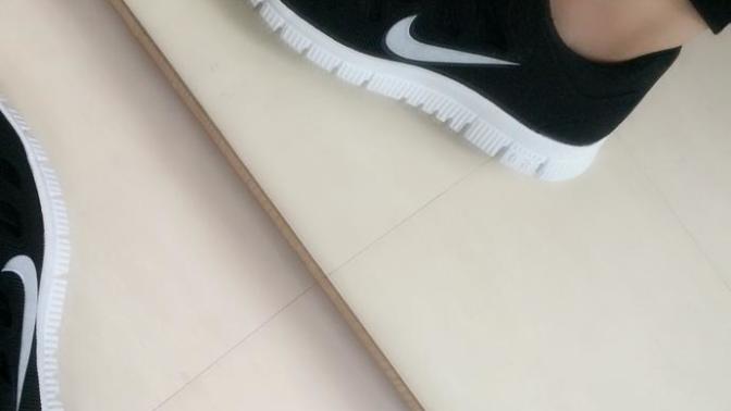Ayakkabi nasil? (Nike Resimli ) sahte ama?