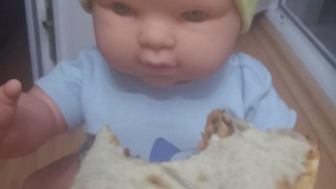 5 aylık bebeğe lahmacun yedirilir mi (resimli)?