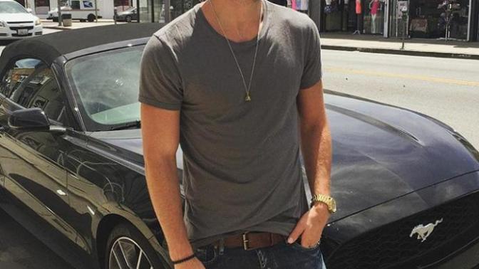Nick Bateman Nasıl?
