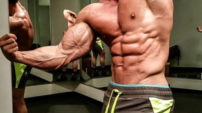 Bu cocuk nasıl sizce kızlar? Calum Von Moger?