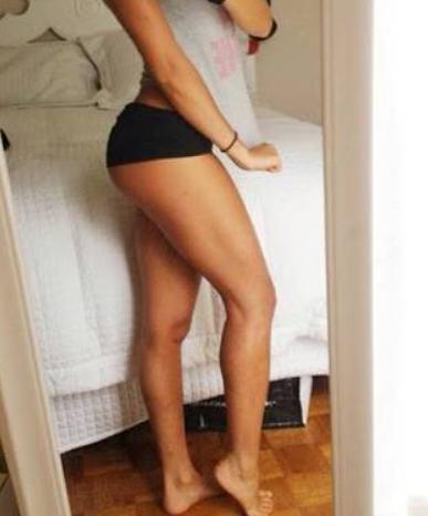 Sizce kaslı bacaklar itici mi?
