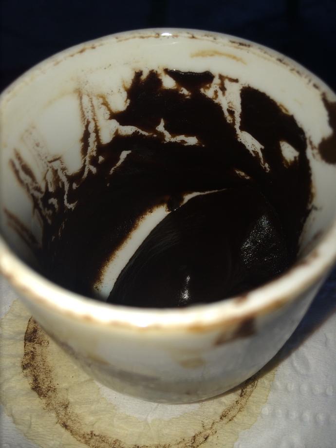 Buradaa bir kızın falı var. Bakar mısınız☺️😌?