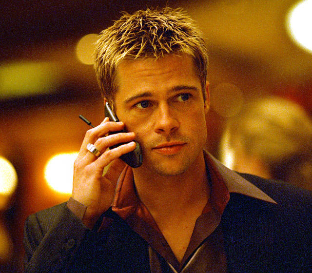 Leonardo dicaprio mu daha yakışıklı brad pitt mi?