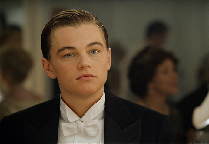 leonardo dicaprio mu daha yakışıklı brad pitt mi?