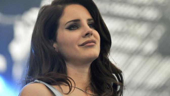 Lana del rey mi daha güzel taylor swift mi?