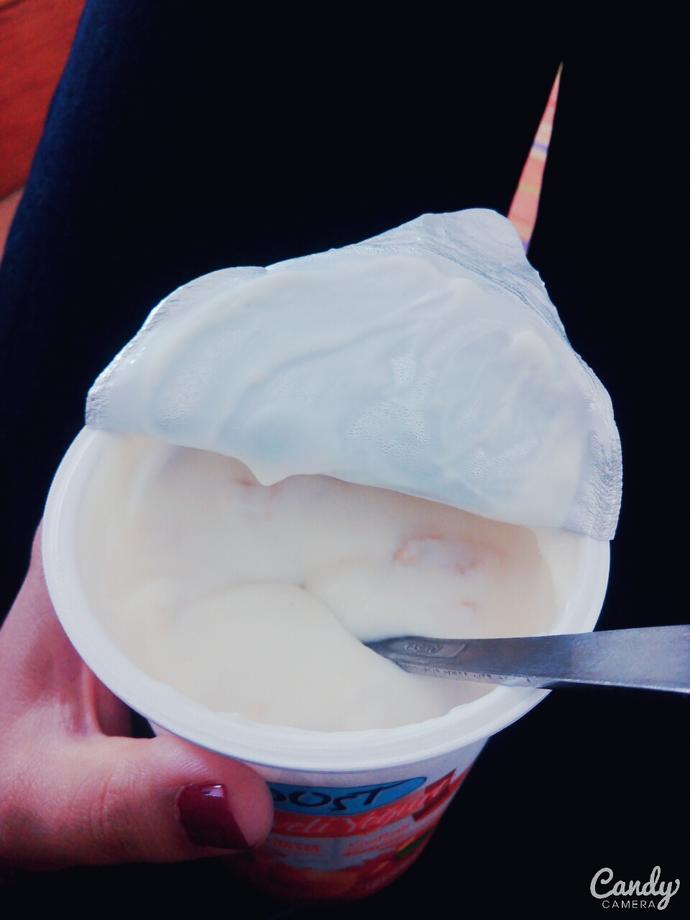 Meyveli yoğurt sevenler😊😊 ?