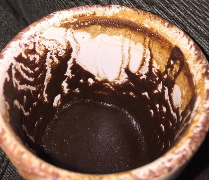 Kahve falı hazır, bakmak istiyen güzel insanlar var mı (Resimlidir.) ?