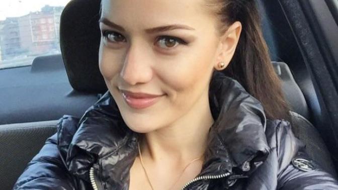 Fahriye evcen vs adriana lima?