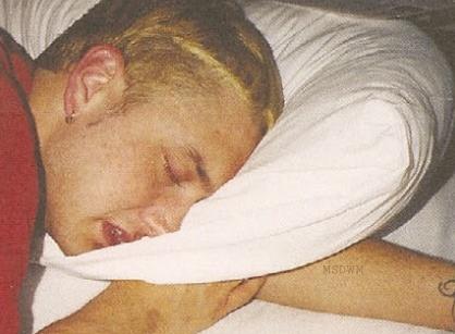 Eminem mi justin bieber mİ?
