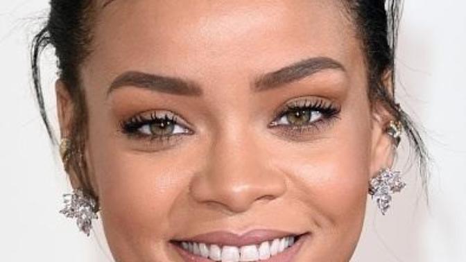 Rihanna hakkında ne düşünüyorsunuz? Sesi, dış görünüşü, şarkıları, vücudu... v. s?
