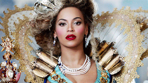 Beyonce sizce güzel mi seksi mi?