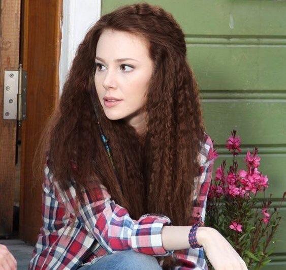 Elçin sangu çook güzel değilmi?