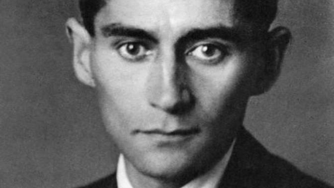 Kafka eserlerinin yakılmasını istediği halde Max Brod yayınlamıştı. Sizce bu doğru bir karar mıydı?