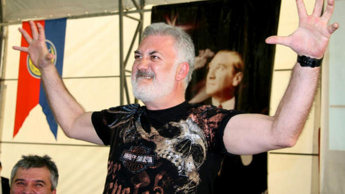 Hangi ünlü hangi takımı tutuyor?