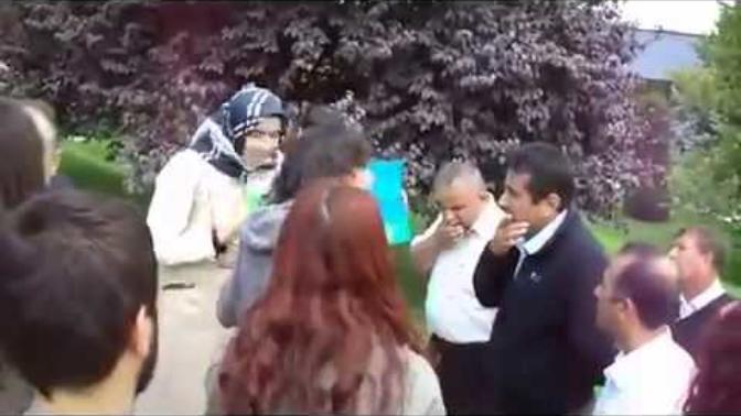 Sizce kapalı bir kız ODTÜ'de rahat edebilir mi?