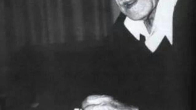 En Sevdiğin edebiyatçı, yazar, şair, ressam, şarkıcı veya futbolcu kim?