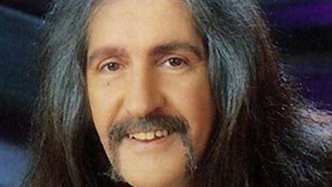 İpler düğümlenince kesmek mi, çaba sarfedip çözmek mi daha size göre?