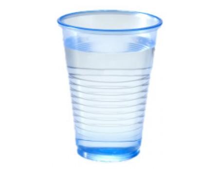 Cam bardaktan su içmek daha tatlı oluyor sizce?