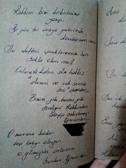 Sevdiğim adama, içinde şiirler olan bir defter hazrladım sizce nasıl olmuş?