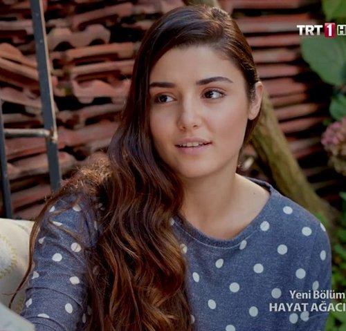 Bu kız çok üst düzey güzel değil mi?