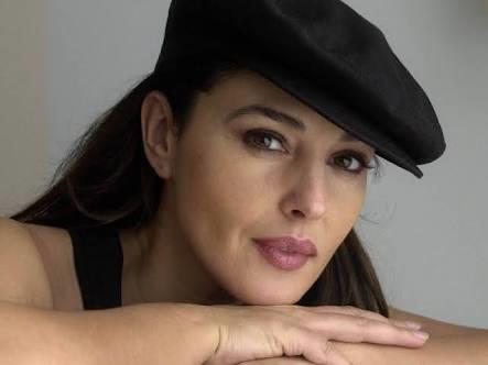 Monica belluci gerçekten çok güzel kadın dimi?😘😘😘😘😘😘😘😘😊😊?