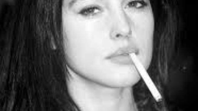 Monica belluci gerçekten çok güzel kadın dimi?😘😘😘😘😘😘😘😘😊😊?