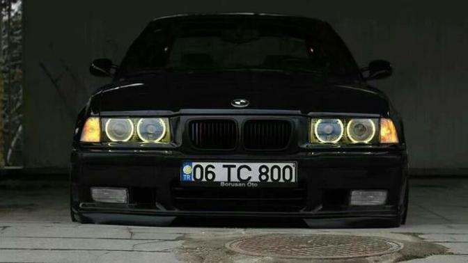 BMW E36 sizce nasıl baylar bayanlar yorum bekliyorum almayı düşünüyorum?