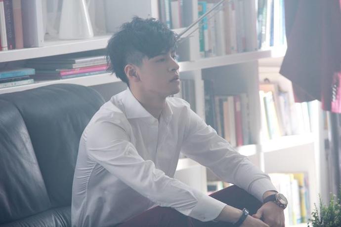 KPOP'tan bazı koreli sanatçılar. sizce hangisi?
