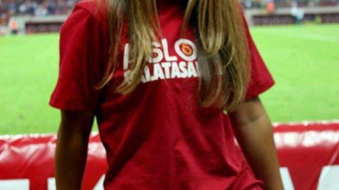 Galatasaraylı kızlar niye bu kadar güzel 💛❤️ ?