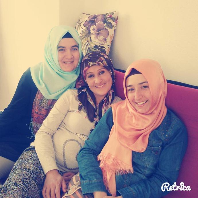 Arkadaşlar resimdeki bu kız güzel mi sizce ?