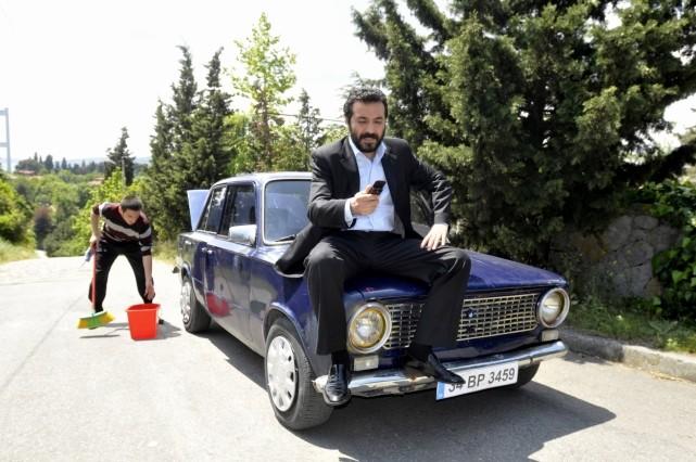 KVP izleyicileri sizce MURO mu ZAZA mı daha komik?