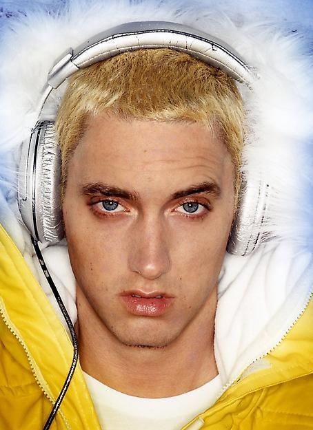 Eminem dinlemek sizcede ergence değil mi?