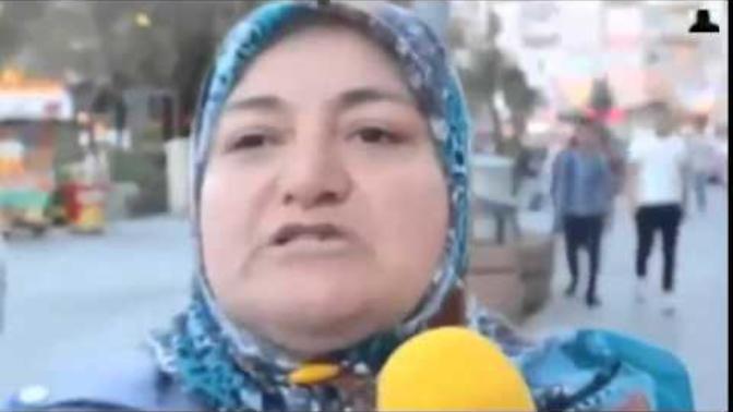 Teyze: #ERKEK Kalmamış Piyasada! Sizce?