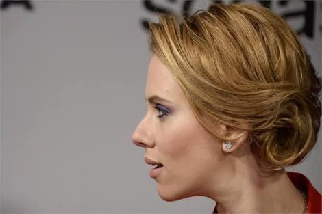 Sizce Scarlett Johanssonın burnu güzel mi?