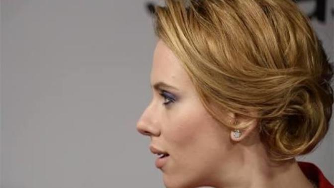Sizce Scarlett Johanssonın burnu güzel mi?