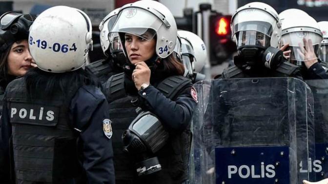 Kadın polis olmanın zorlukları nelerdir? Çatışmaya girerler mi?