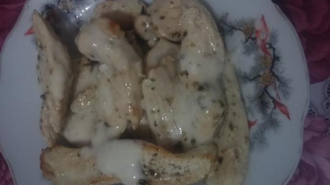Gece gece acıktım tavuk yaptım kilo alma korkusu olmayıp bu saatte yemek yiyebilenleri görelim?😂?